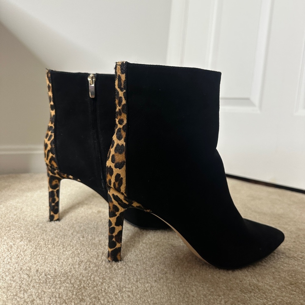 Nine West Leopard Print Black Ankle Boots